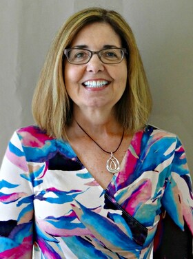 Staff member Sherrie Bertram from ID_58aaee40692c