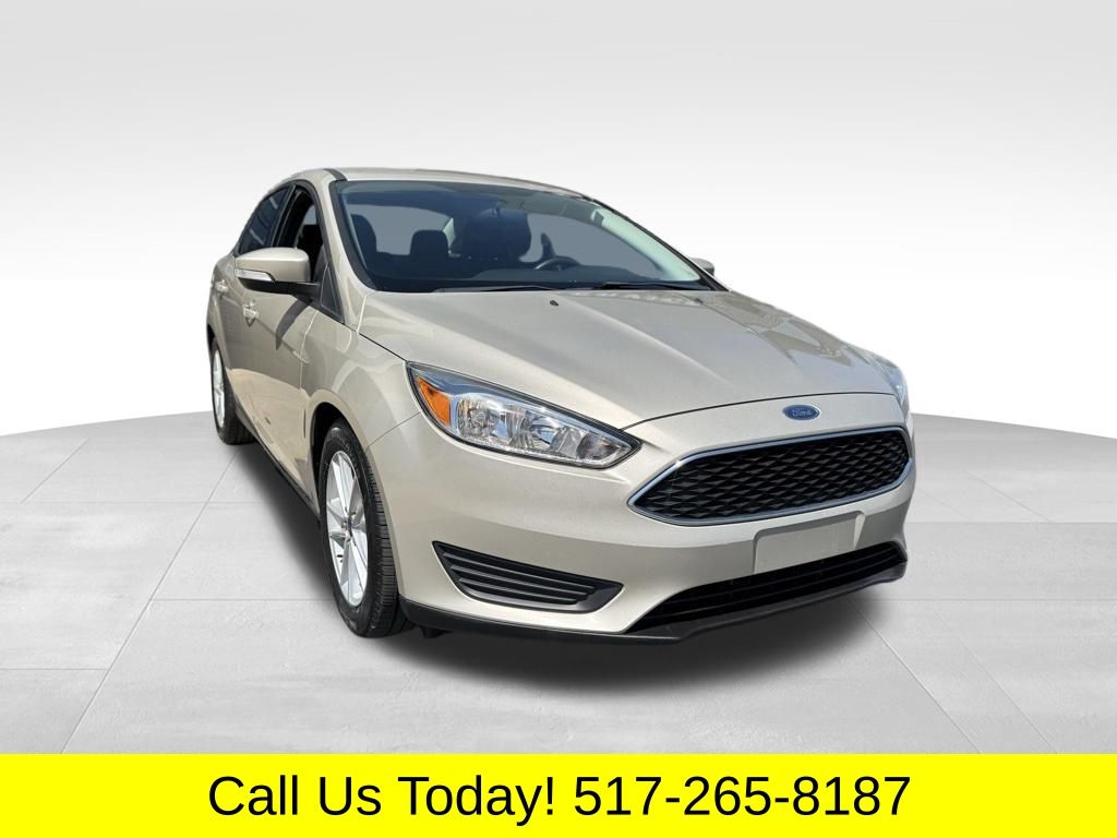 2017 Ford Focus Sedan SE's photo