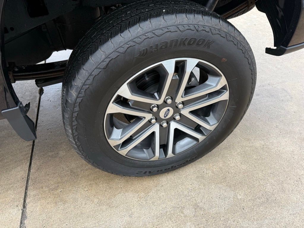 2023 Ford F-150 XLT - Photo 17