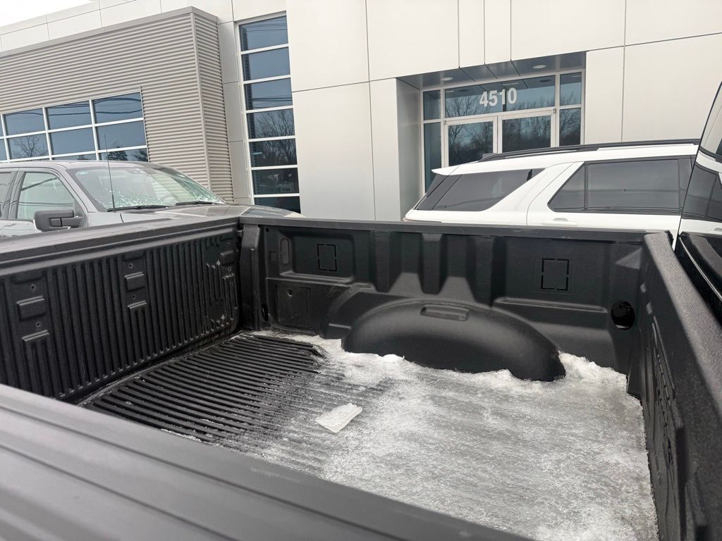 2025 Ford F-150 XLT - Photo 16