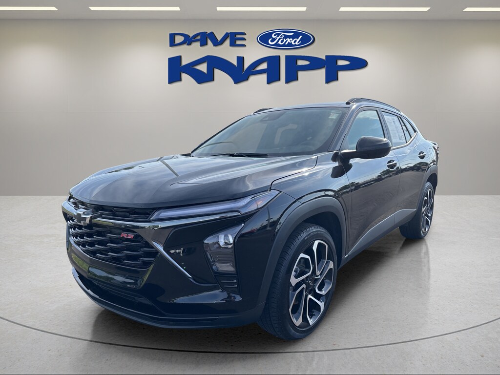 Used 2025 Chevrolet Trax 2RS SUV