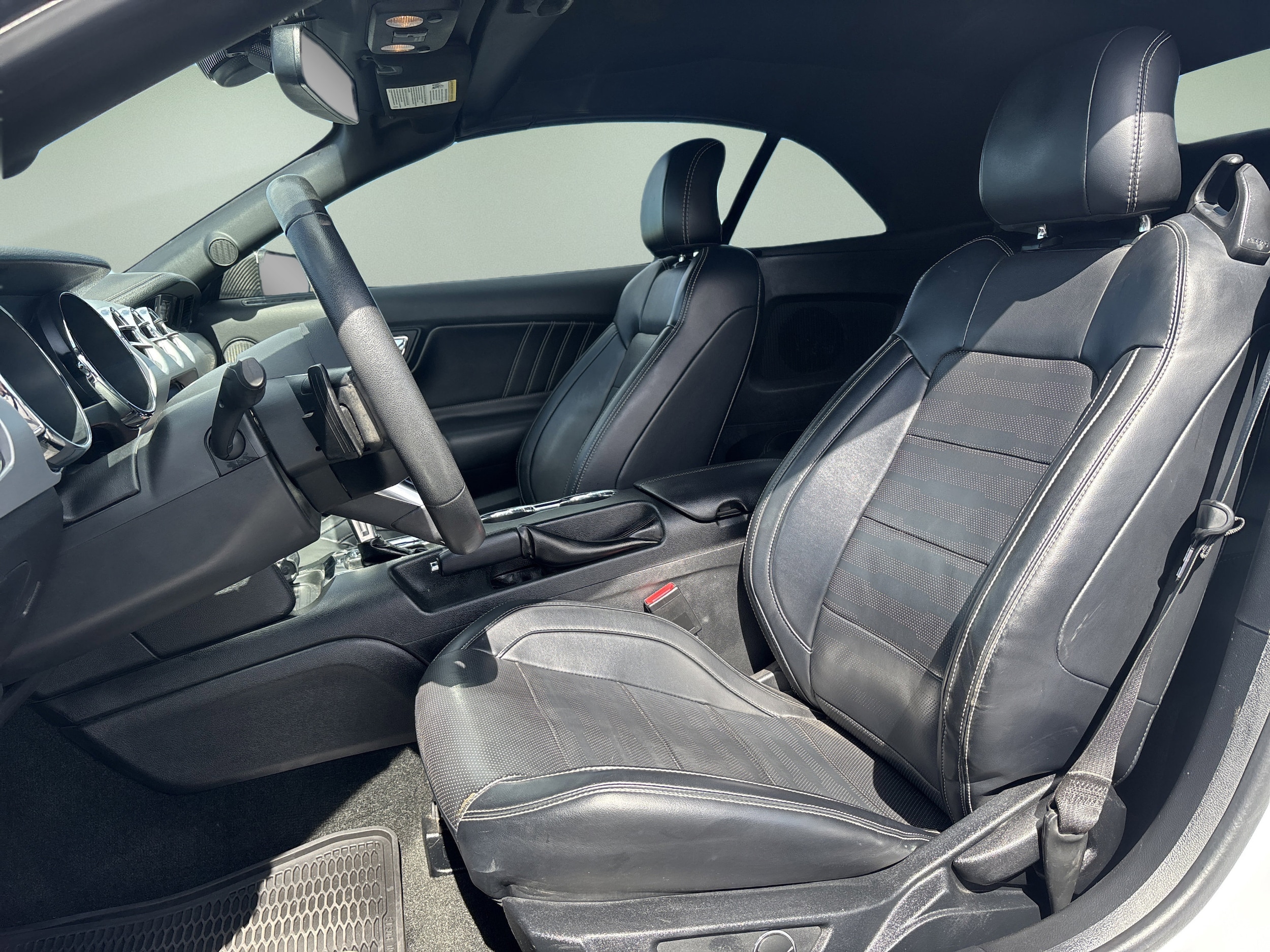 2016 Ford Mustang GT Premium - Photo 24