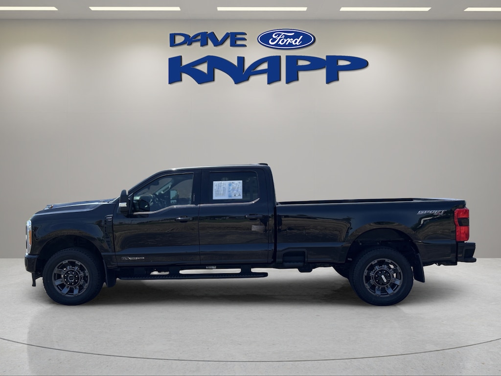 Used 2023 Ford F-250 Lariat Truck Crew Cab