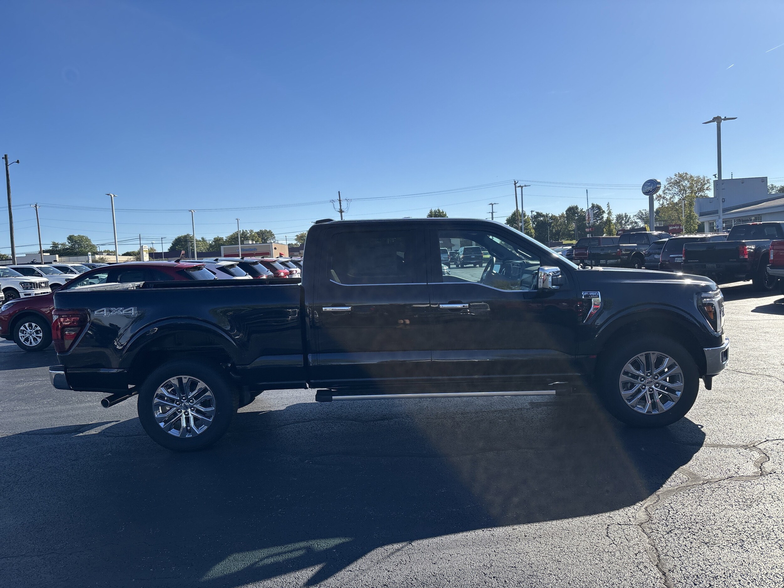 2025 Ford F-150 Lariat photo 4