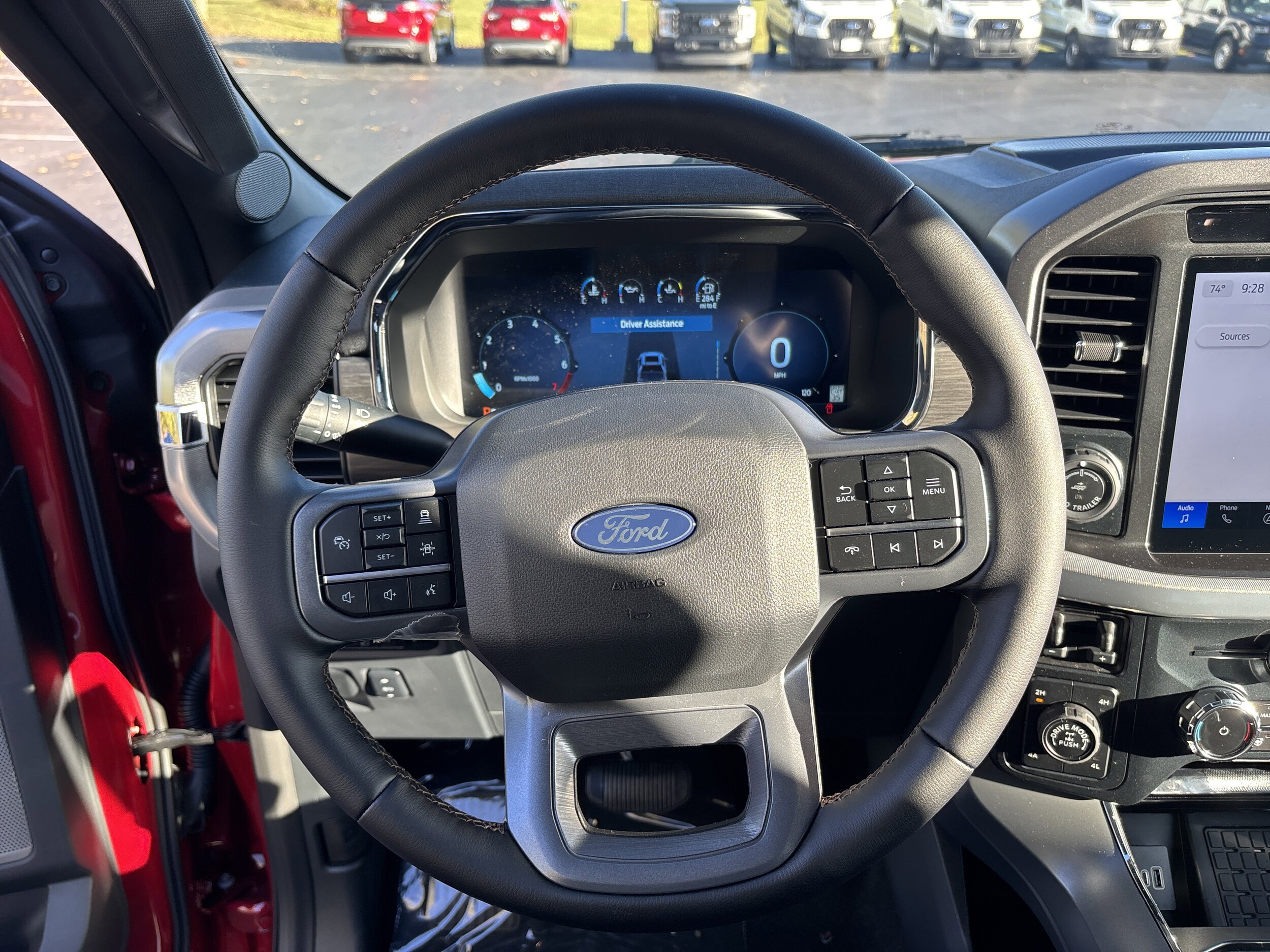 2025 Ford F-150 Lariat photo 2