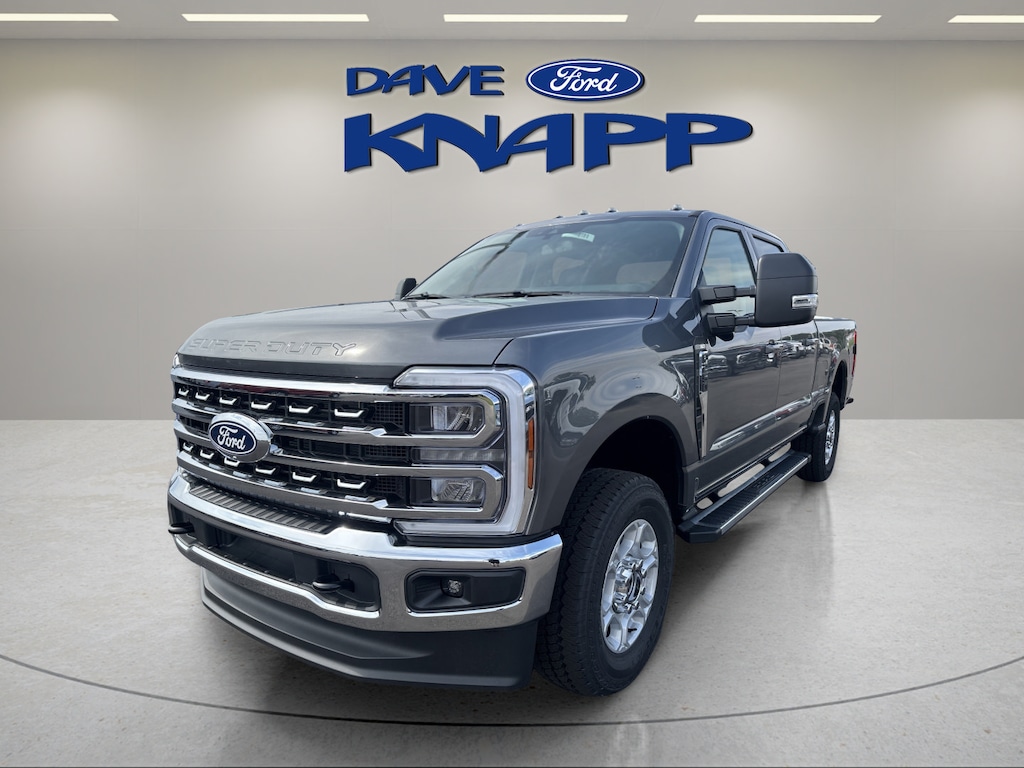 New 2027 Ford F-250 ® XLT Truck Crew Cab