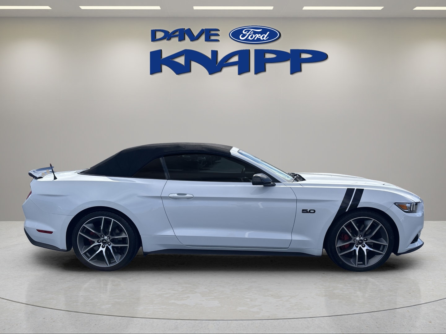 2016 Ford Mustang GT Premium - Photo 12