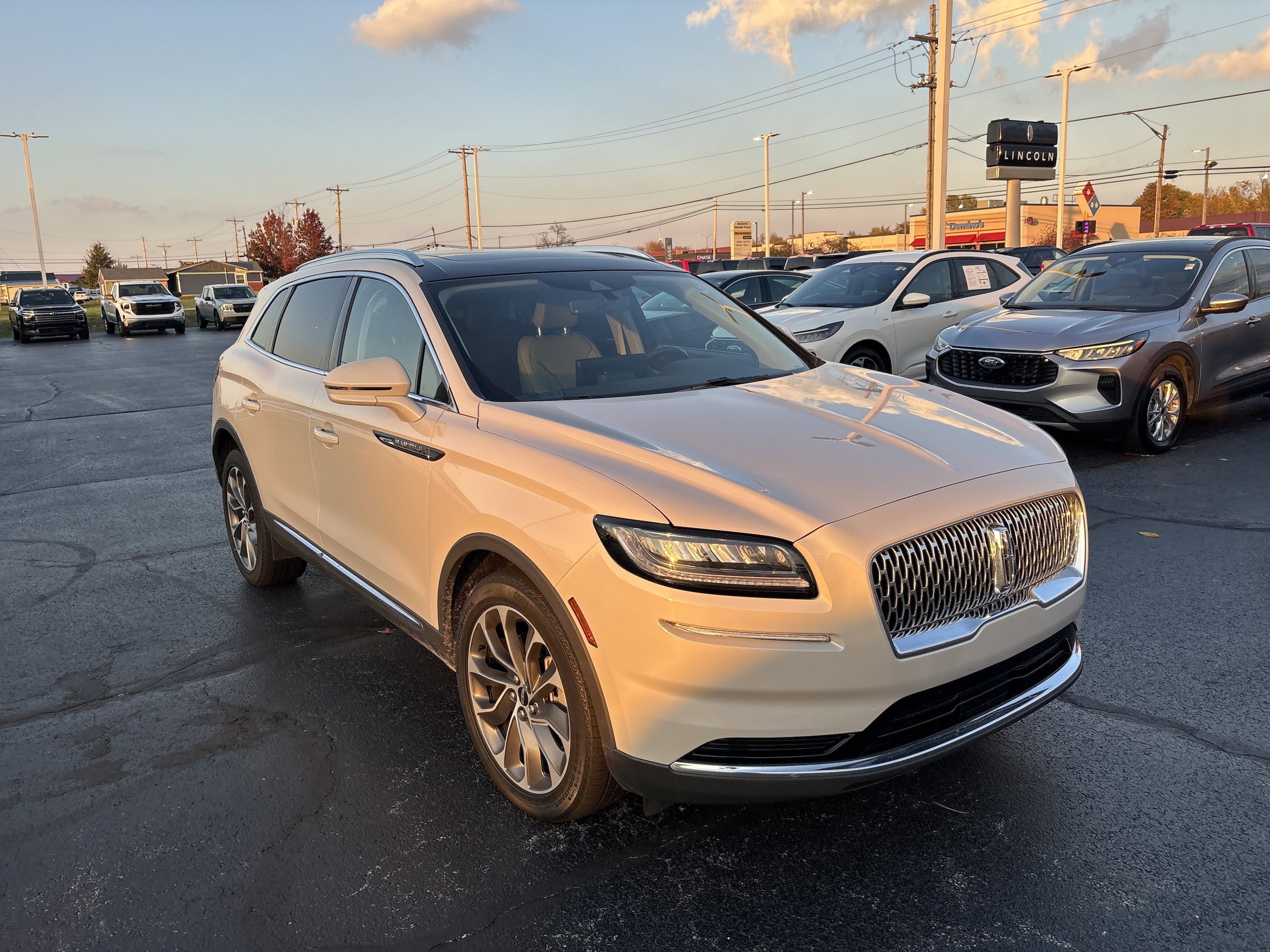 2022 Lincoln Nautilus Reserve's photo