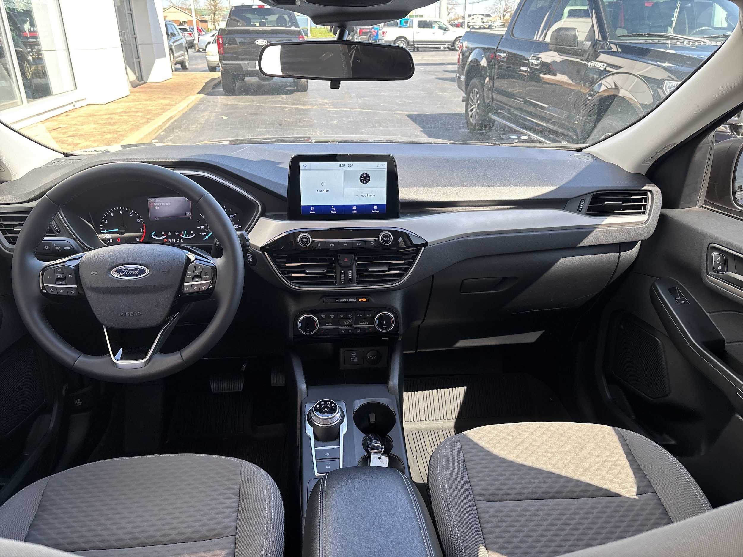Used 2022 Ford Escape SE with VIN 1FMCU9G69NUB70482 for sale in Greenville, OH