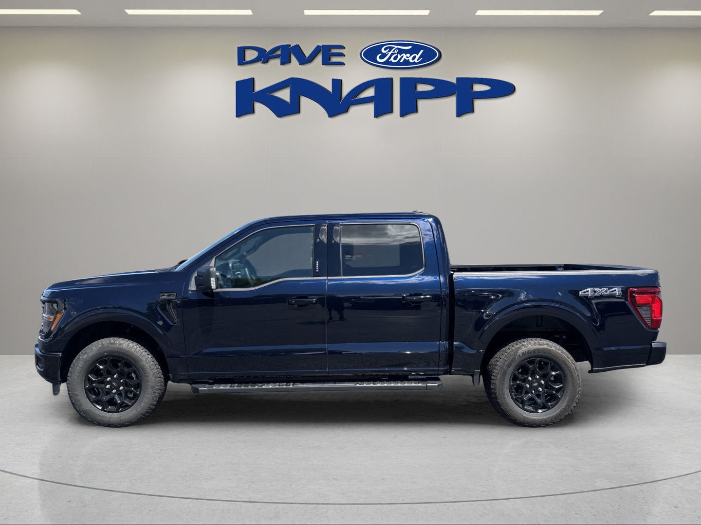 2026 Ford F-150 XLT - Photo 8