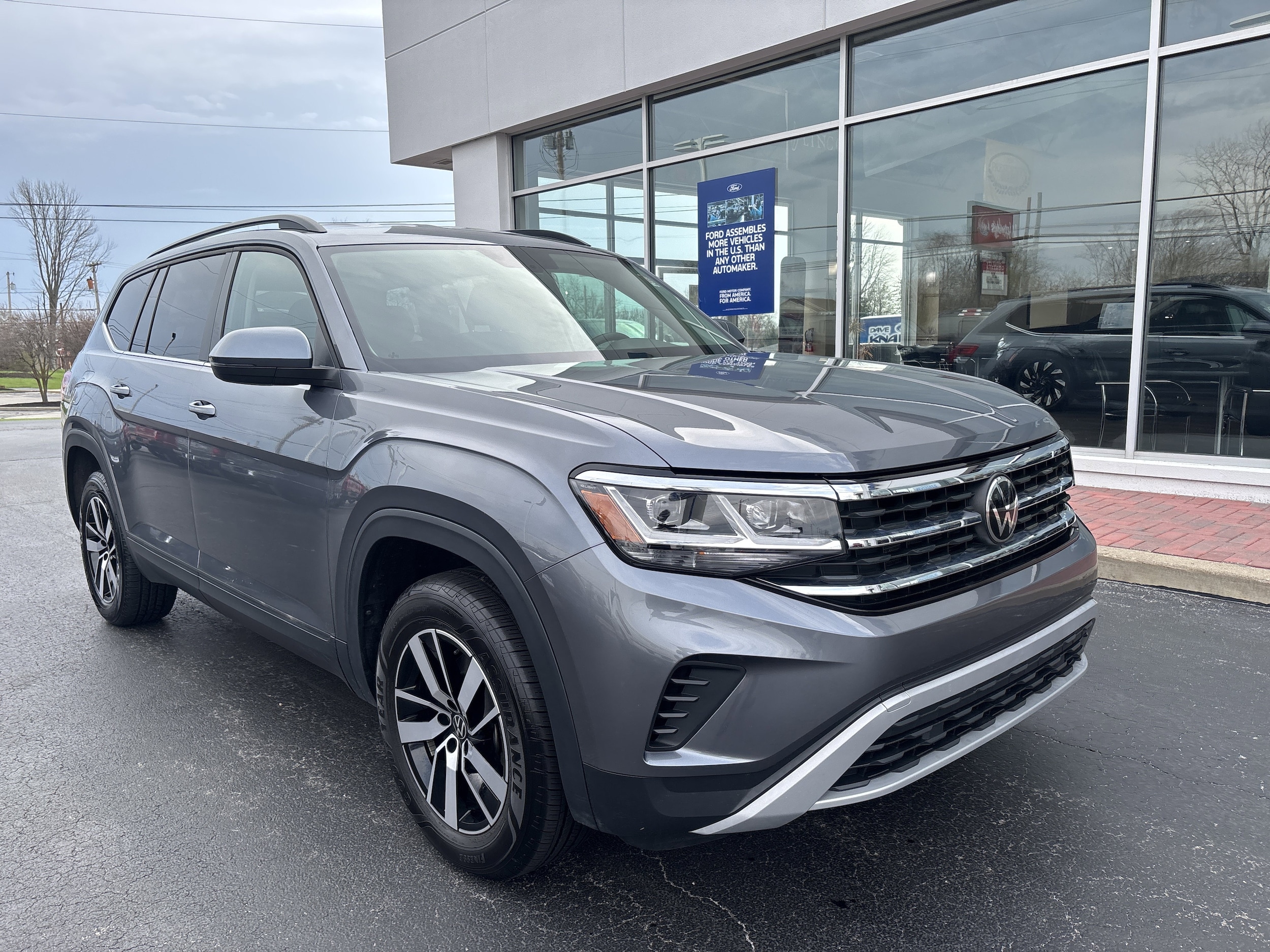 2023 Volkswagen Atlas SE