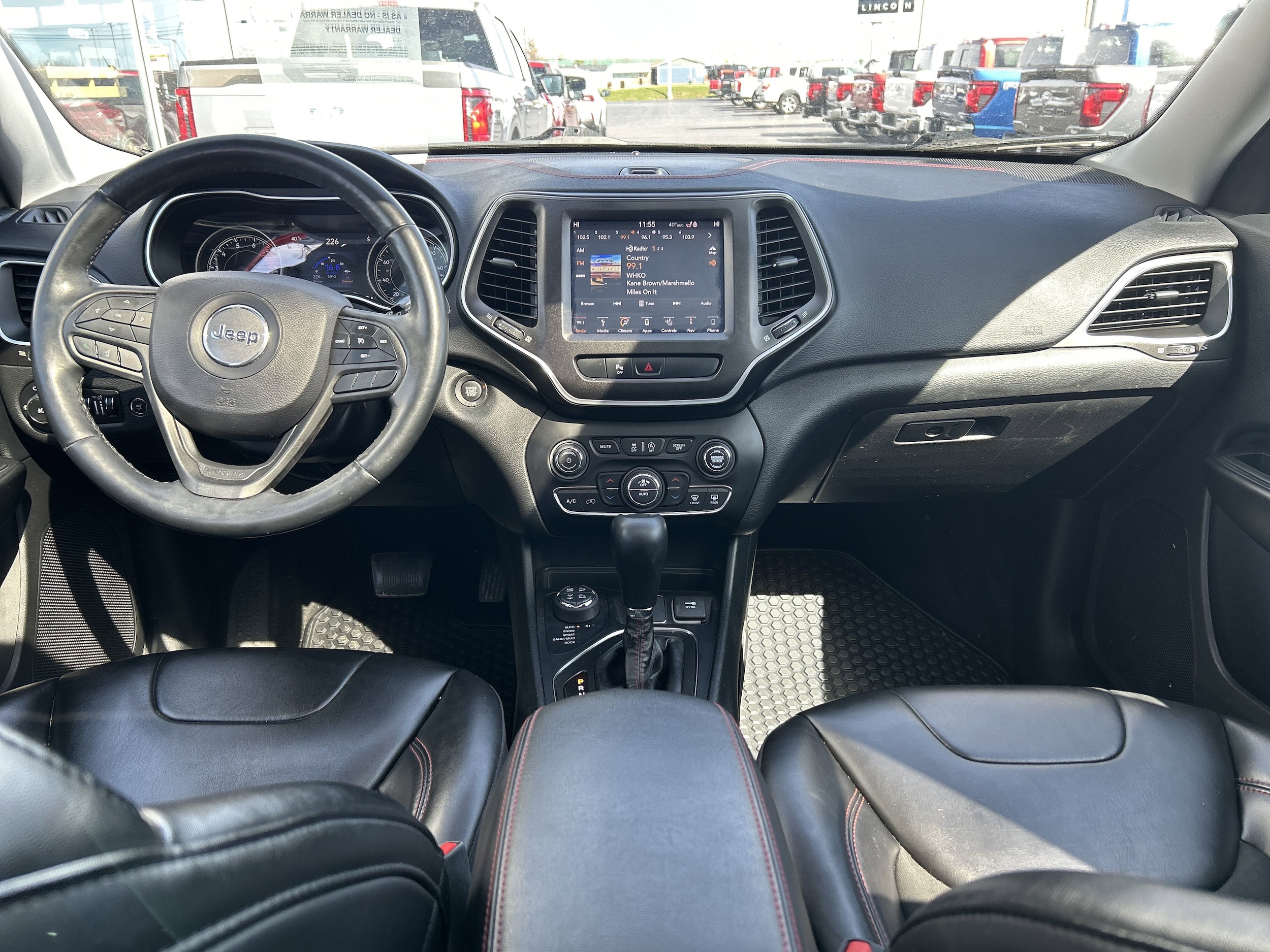 Used 2019 Jeep Cherokee Trailhawk with VIN 1C4PJMBX6KD330993 for sale in Greenville, OH