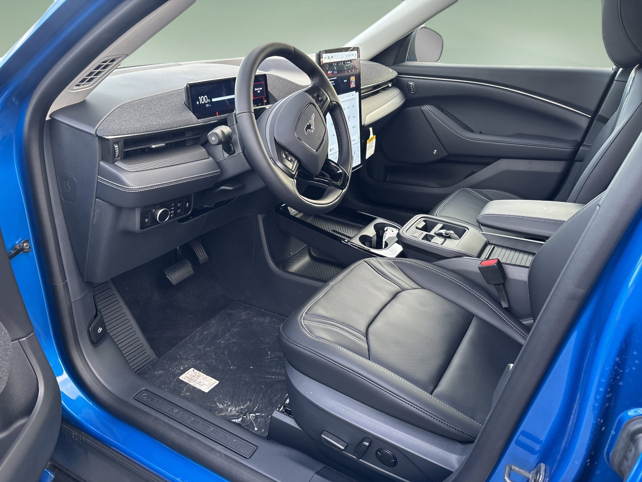 2025 Ford Mustang Mach-E Premium - Photo 18