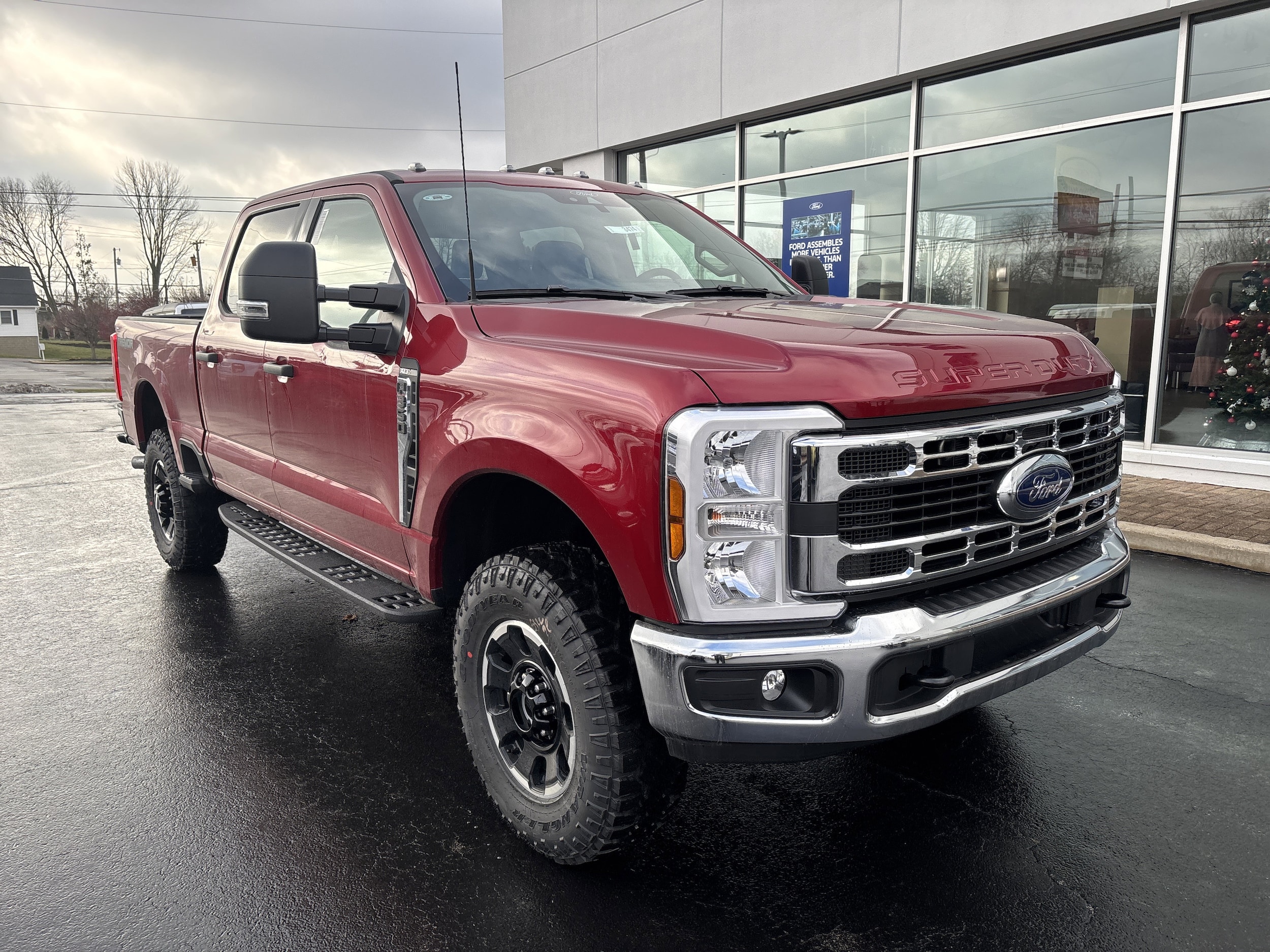 2026 Ford F-350 Super Duty XLT's photo