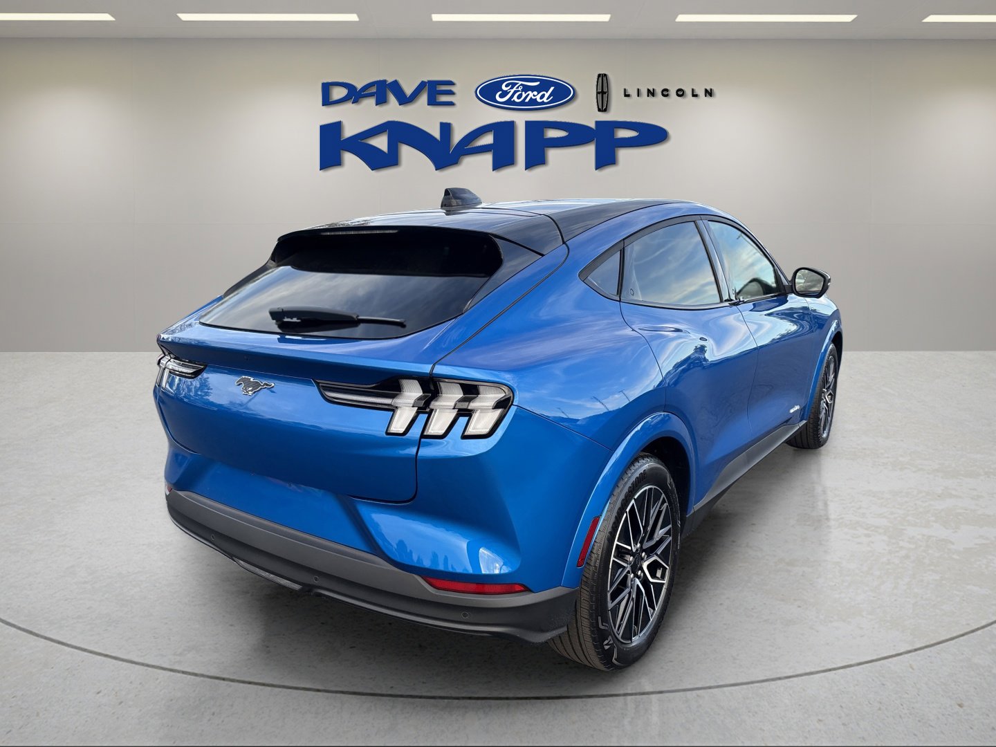 2025 Ford Mustang Mach-E Premium - Photo 8