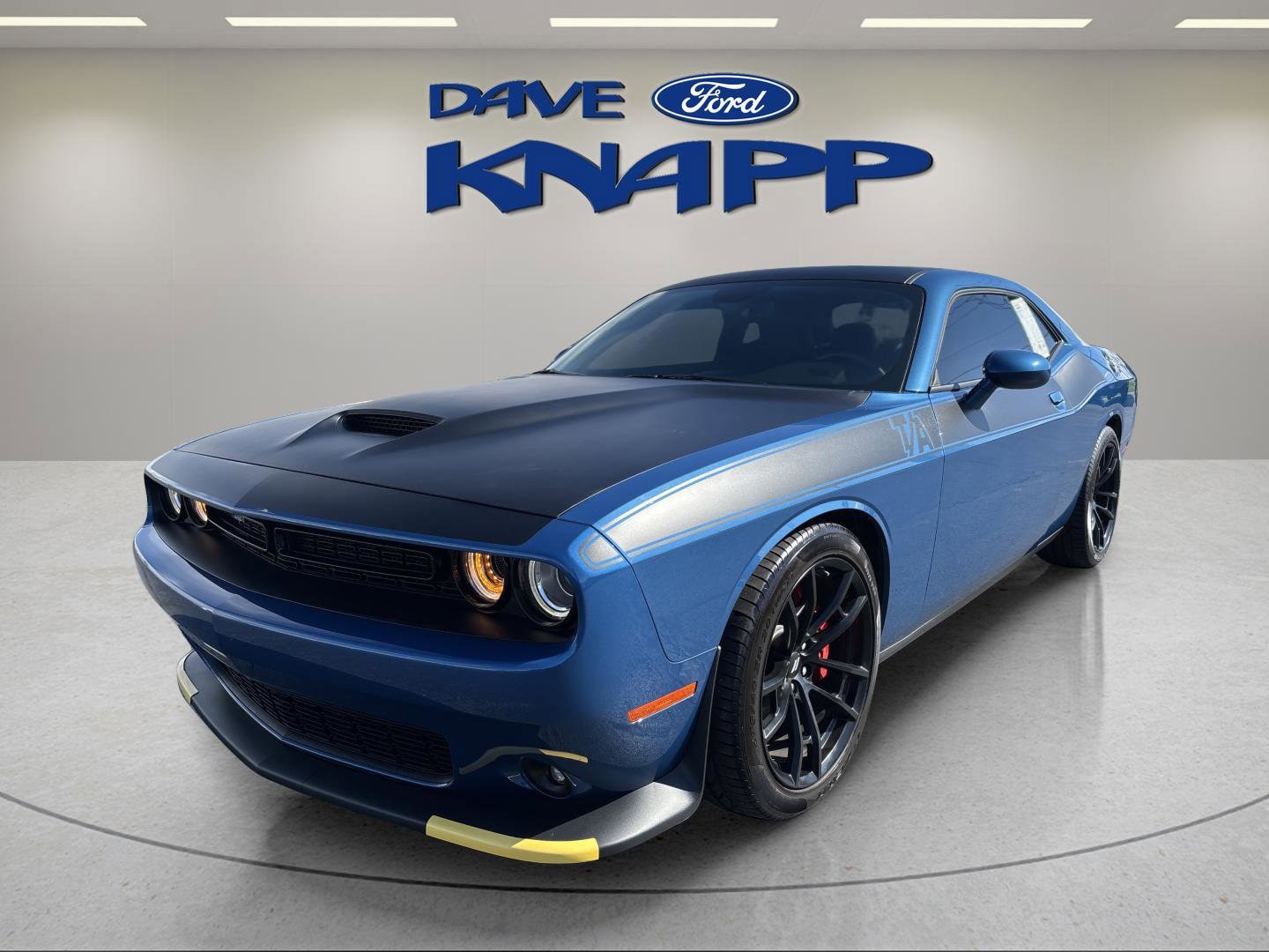 2023 Dodge Challenger R/T's photo