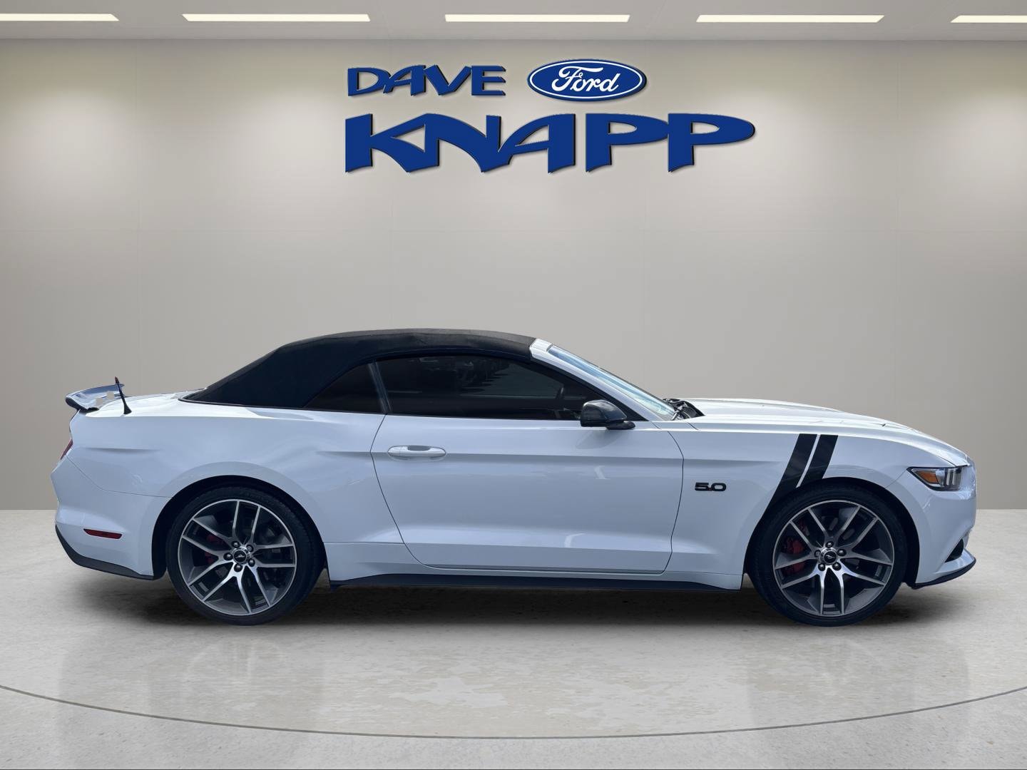 2016 Ford Mustang GT Premium - Photo 12