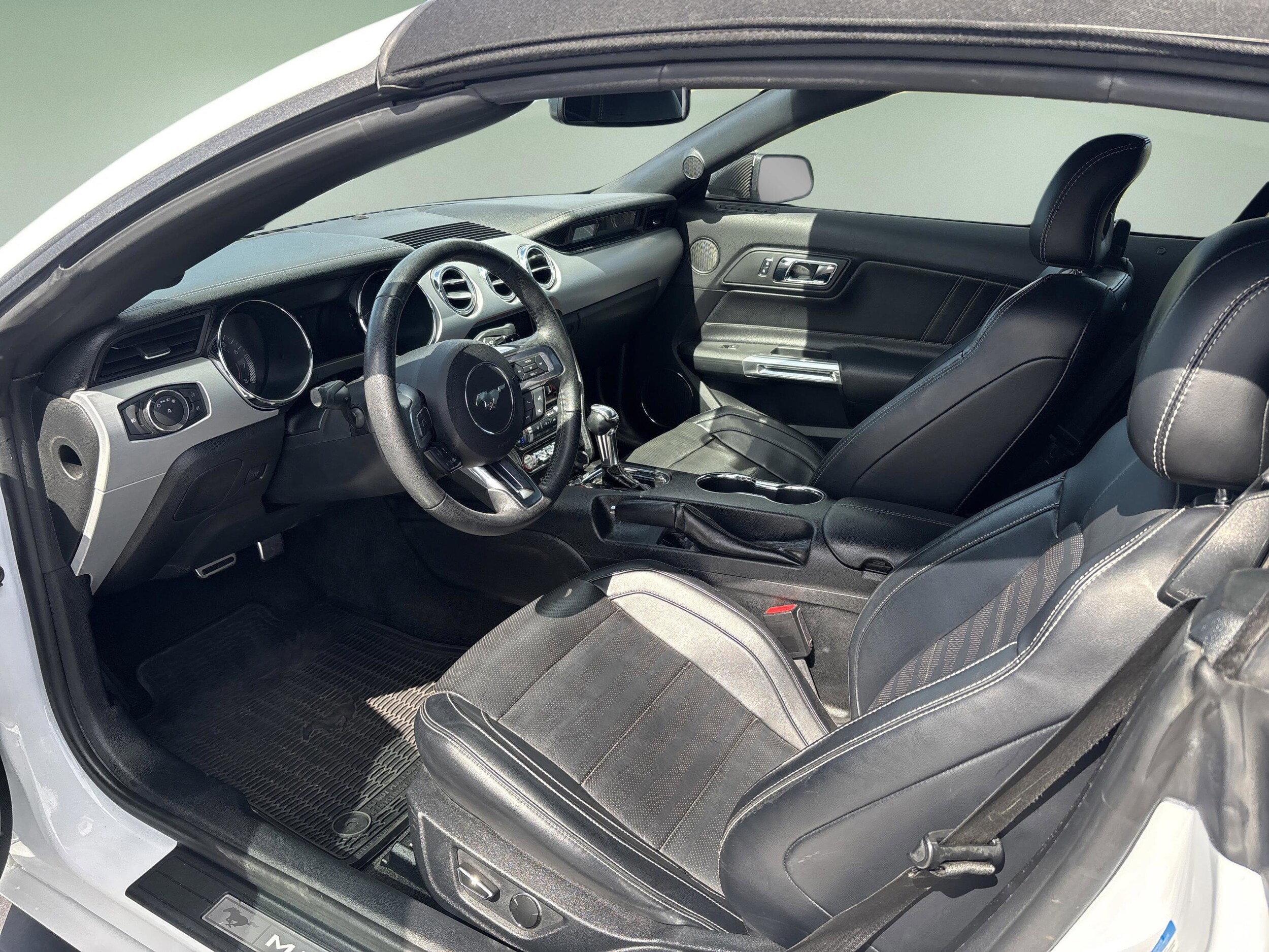 2016 Ford Mustang GT Premium - Photo 23