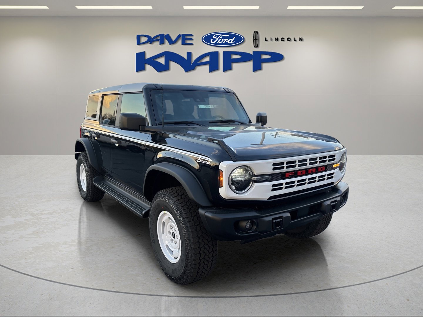 2025 Ford Bronco 4-Door Heritage Editon's photo