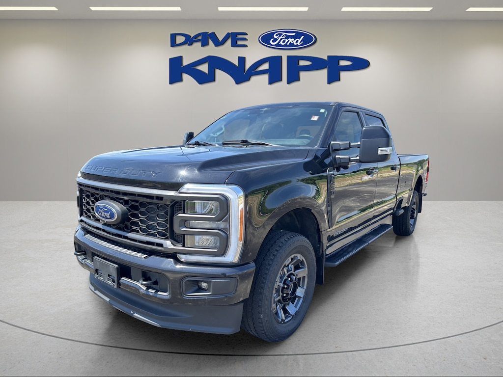 Used 2023 Ford F-250 Lariat Truck Crew Cab