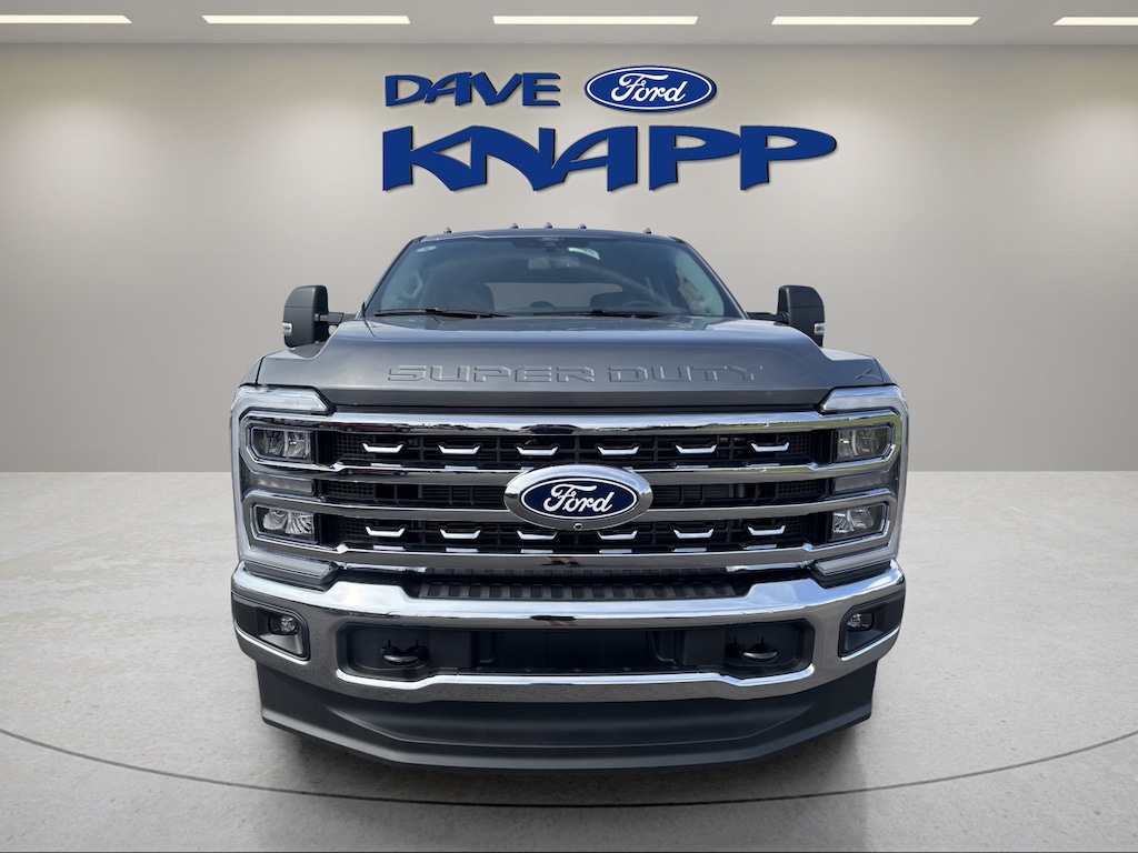 New 2027 Ford F-250 ® XLT Truck Crew Cab