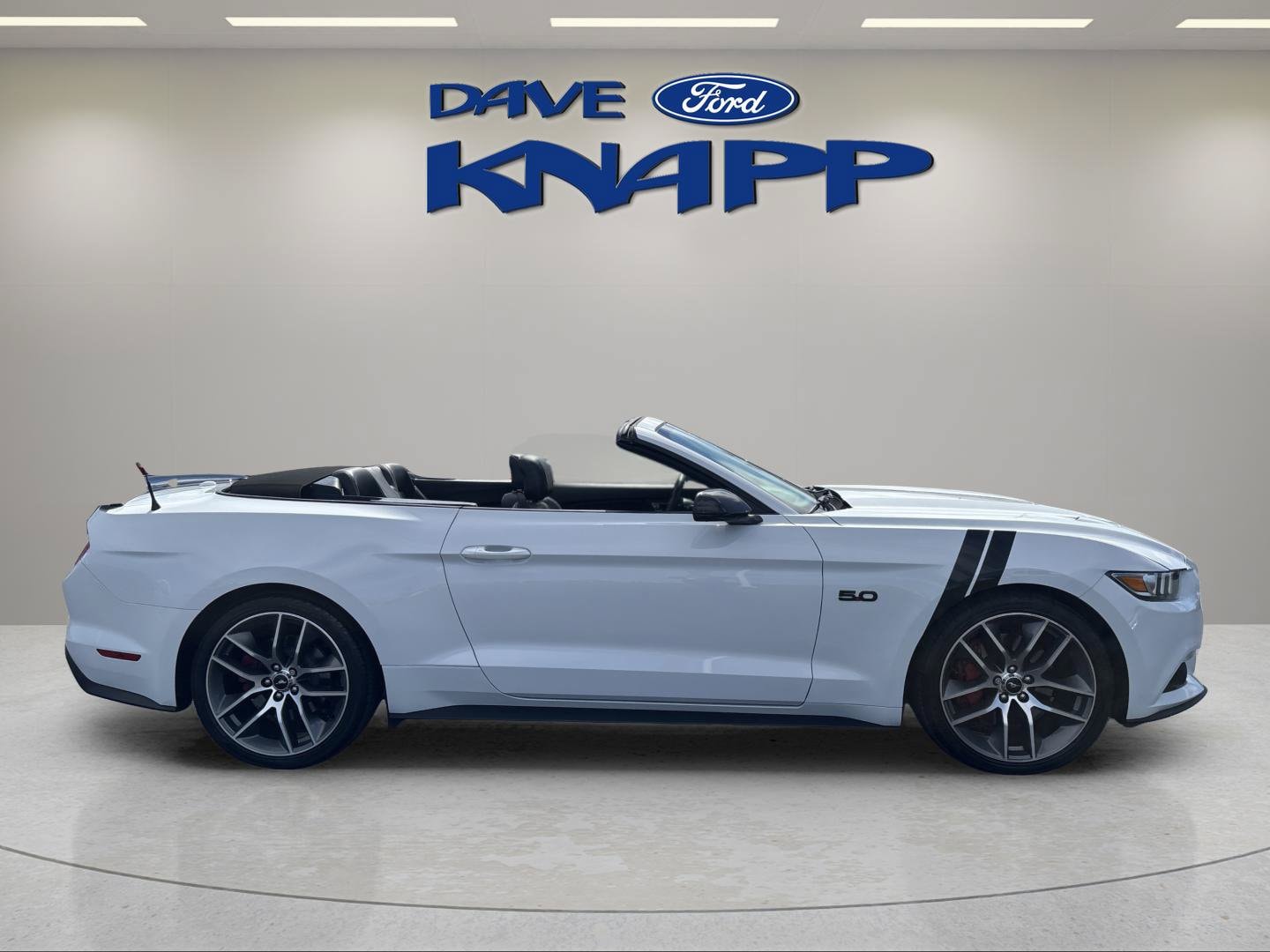 2016 Ford Mustang GT Premium - Photo 13