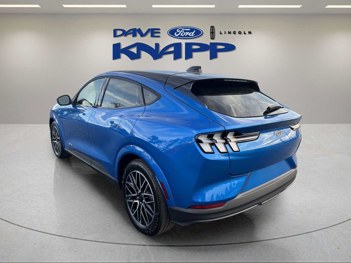 2025 Ford Mustang Mach-E Premium - Photo 6