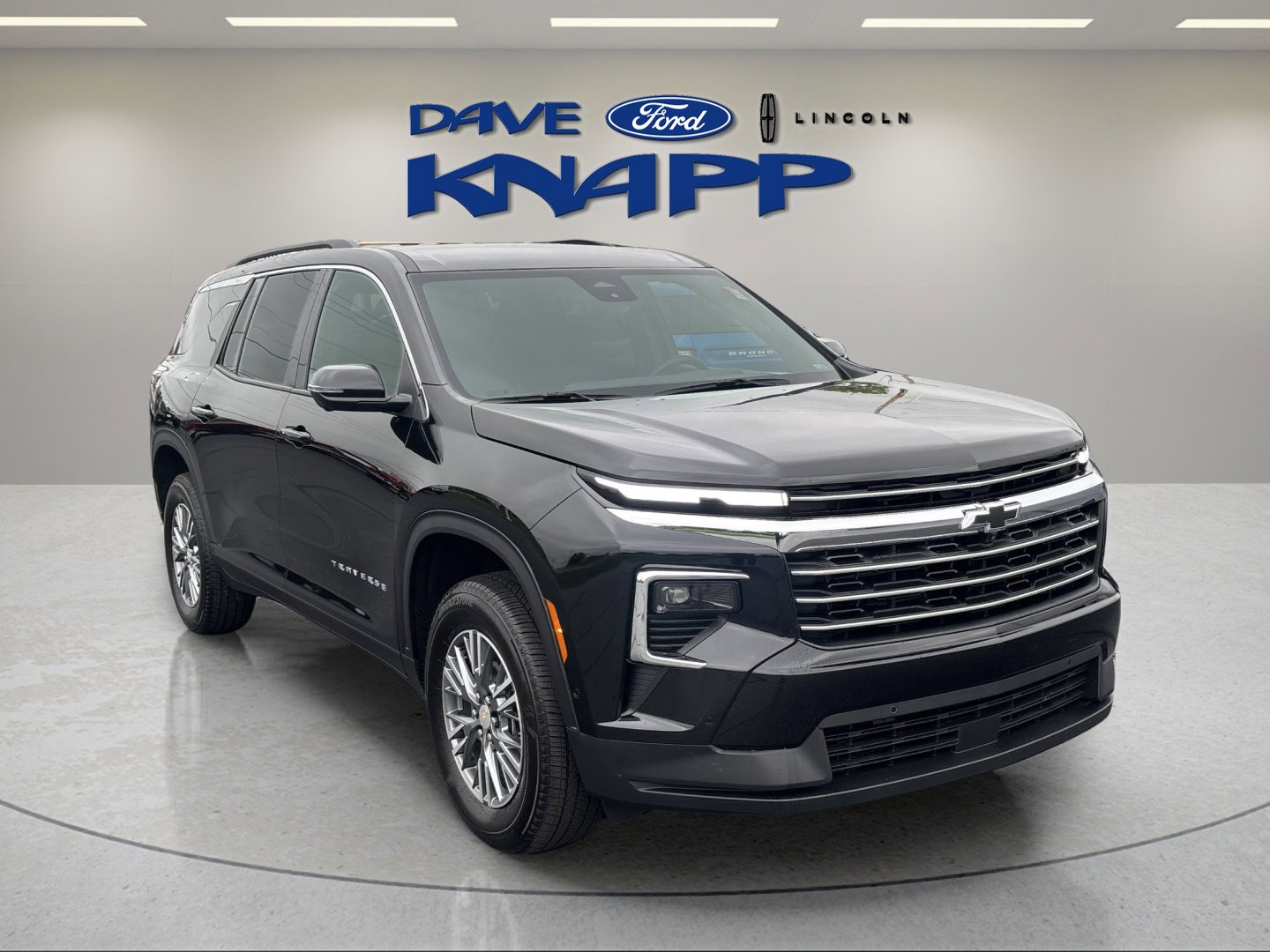 2025 Chevrolet Traverse LT's photo