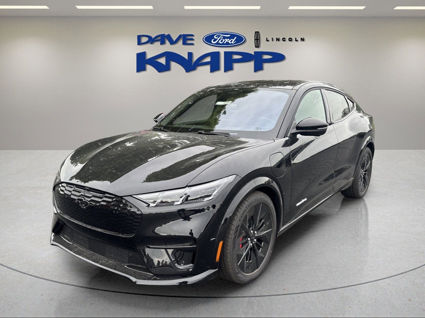 2025 Ford Mustang Mach-E GT photo 4