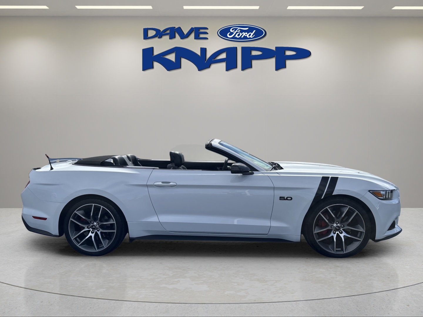 2016 Ford Mustang GT Premium - Photo 13
