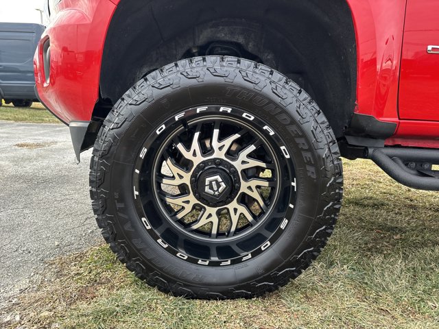 2018 GMC Canyon SLE - Photo 19