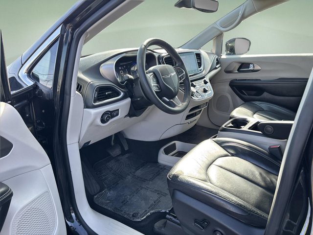 2022 Chrysler Pacifica Touring L - Photo 19