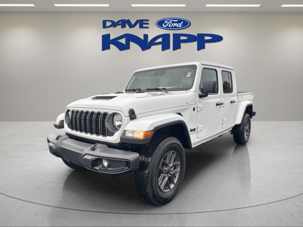 Used 2025 Jeep Gladiator Sport Crew Cab Short Bed Truck