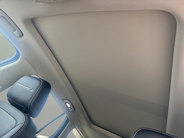 2024 GMC Terrain Denali - Photo 10