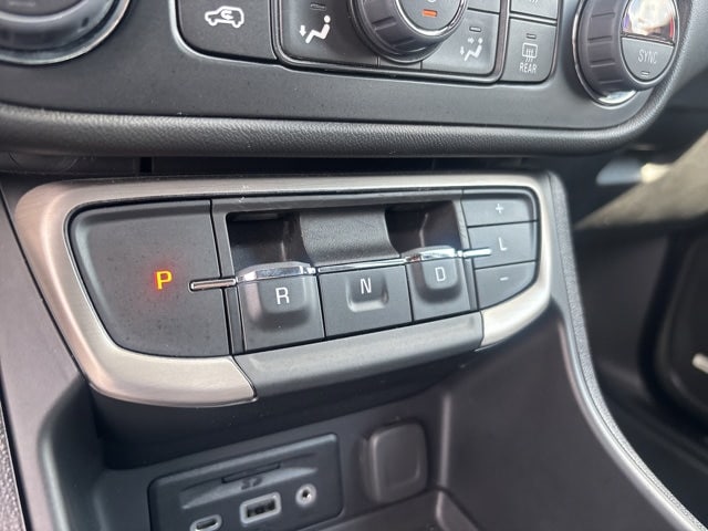 2024 GMC Terrain Denali - Photo 25
