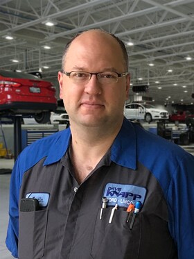 Staff member Justin Wolfe from ID_f5caff7d9d21