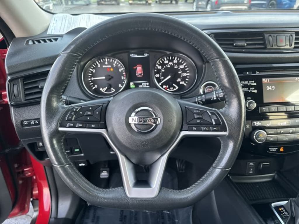 Used 2017 Nissan Rogue SV SUV