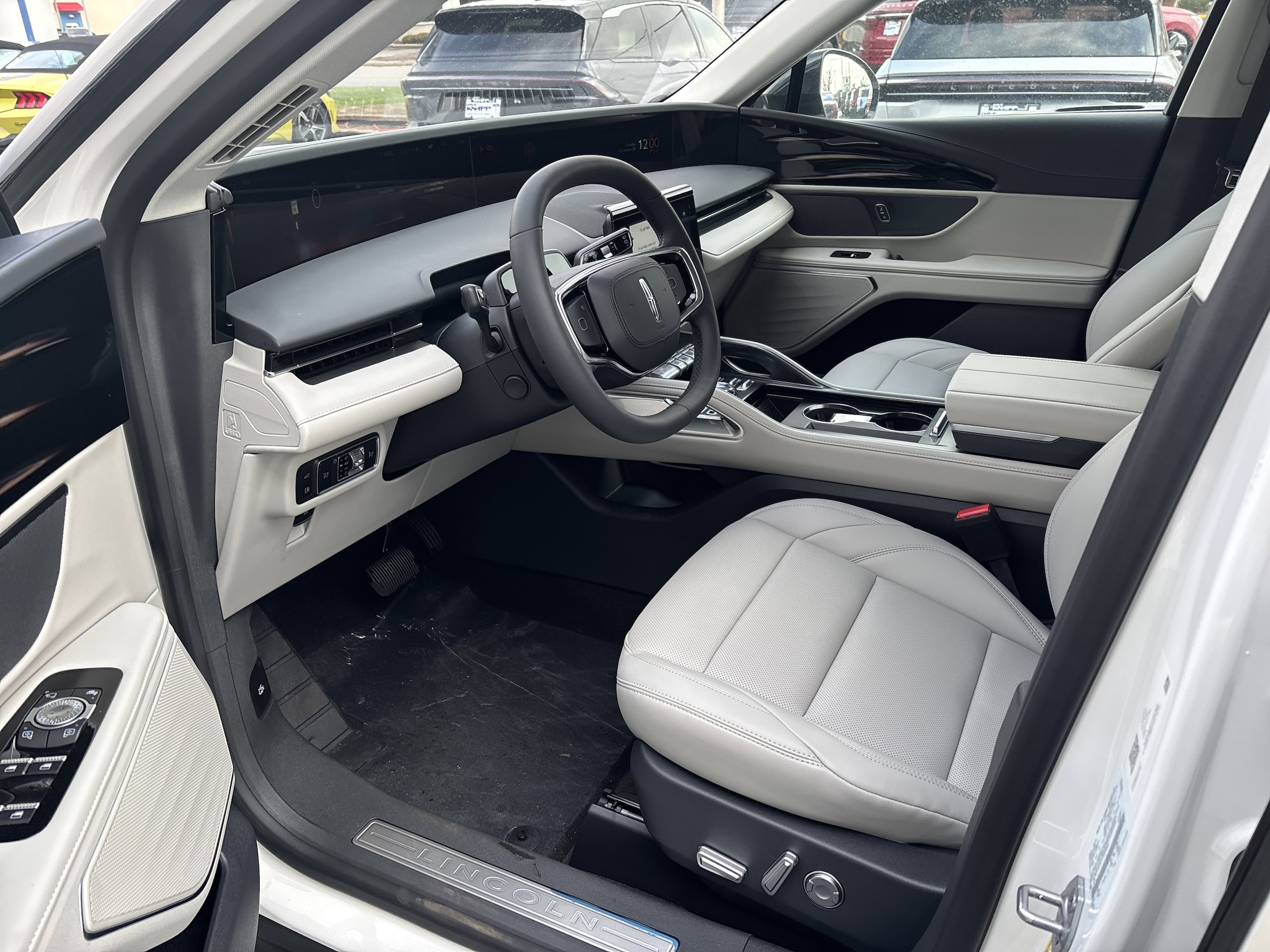 2026 Lincoln Nautilus Premiere - Photo 11