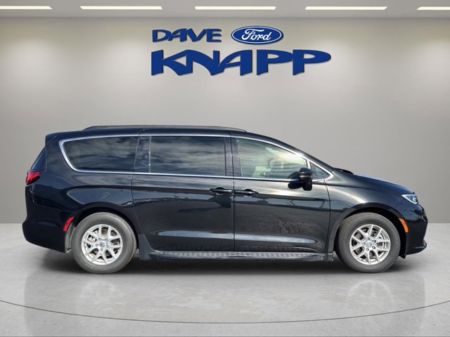 2022 Chrysler Pacifica Touring L - Photo 9