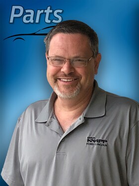 Staff member Scott Thobe from ID_f5caff7d9d21