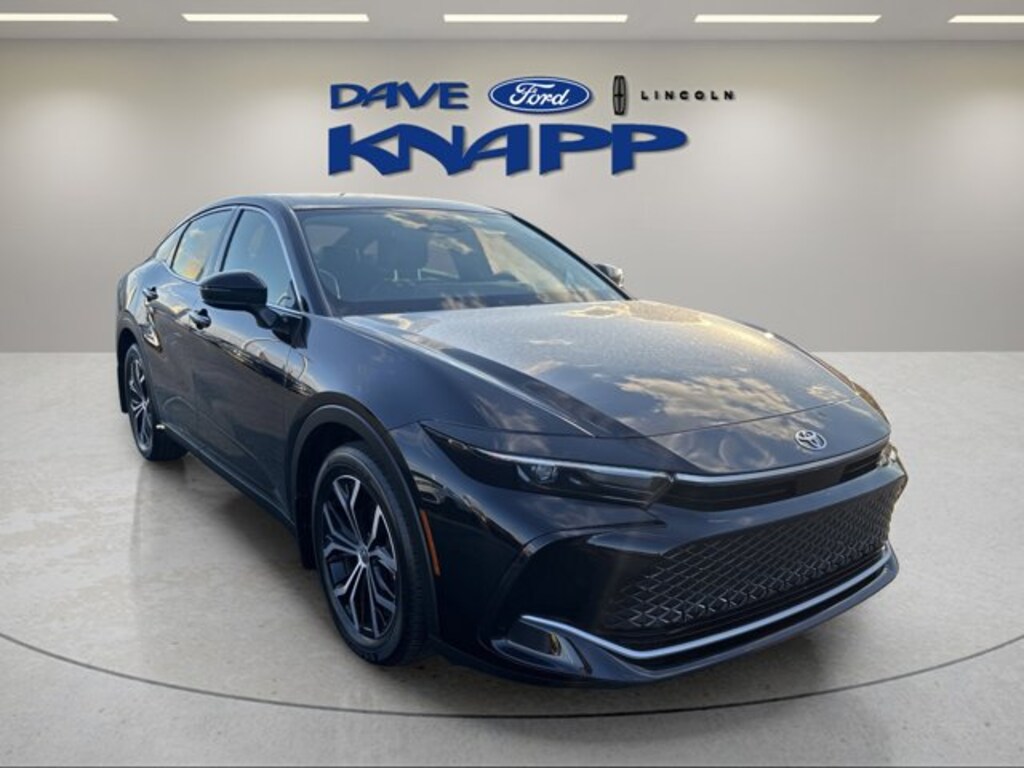 Used 2023 Toyota Crown Sedan