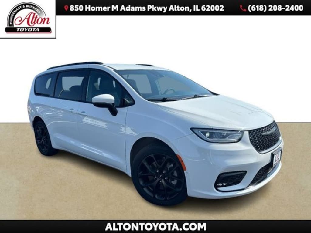 Used 2023 Chrysler Pacifica Touring L Van Passenger Van