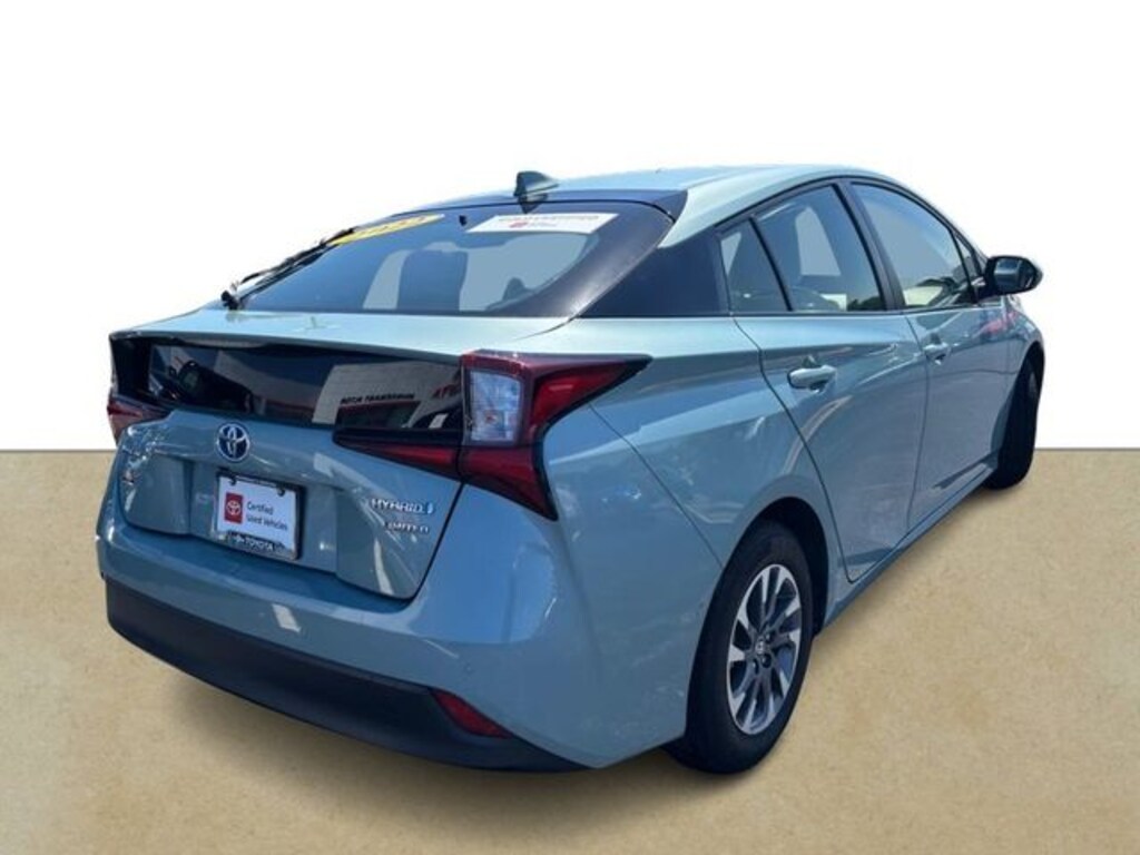 Certified 2022 Toyota Prius L Hatchback
