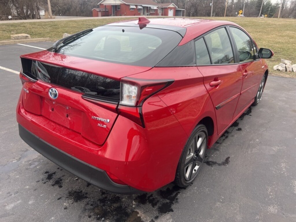 Used 2022 Toyota Prius XLE Hatchback