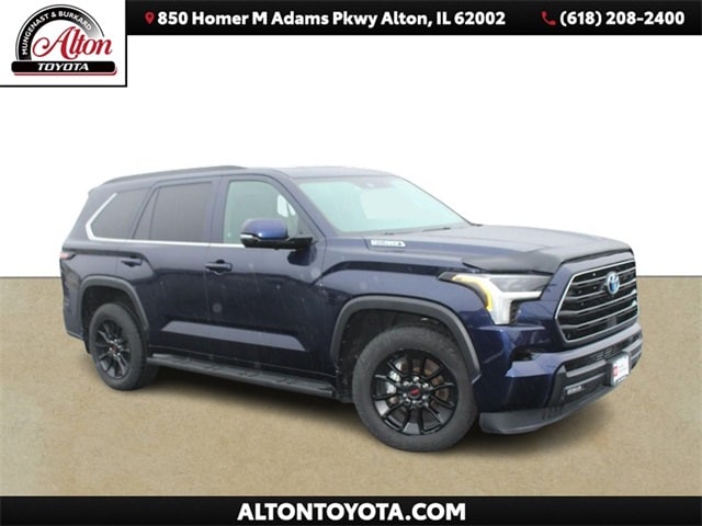 2024 Toyota Sequoia SR5's photo