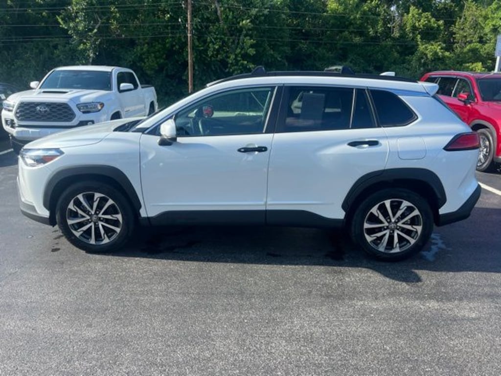 Certified 2024 Toyota Corolla Cross XLE SUV