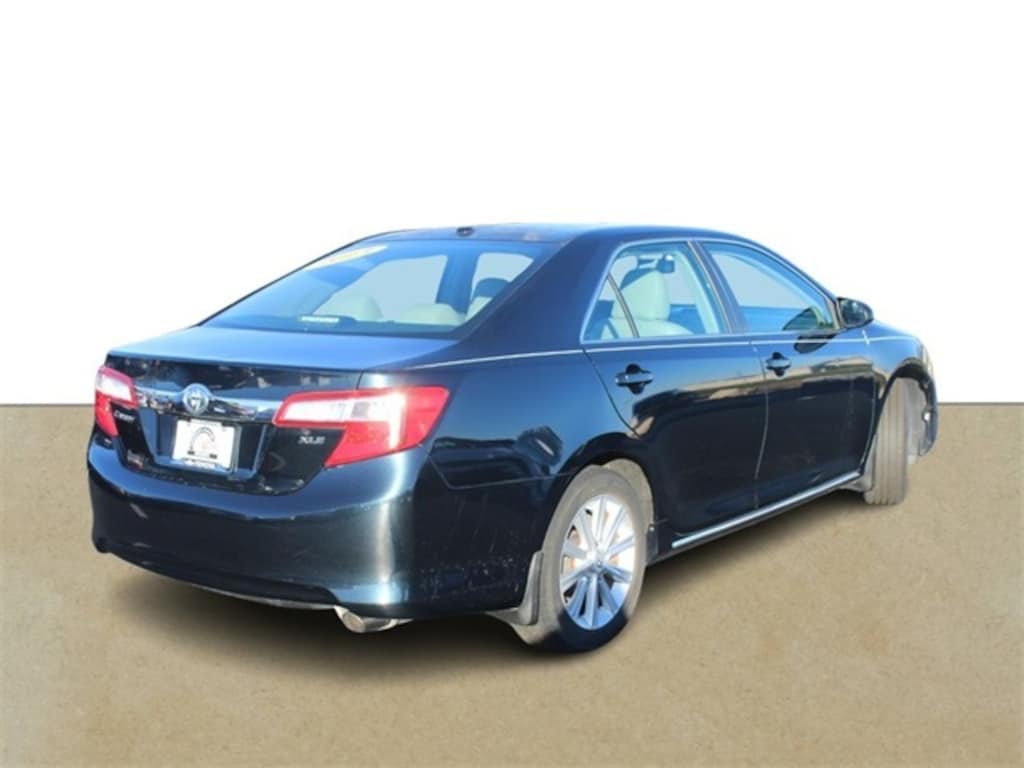 Used 2013 Toyota Camry XLE Sedan