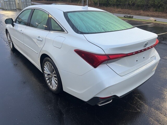 2020 Toyota Avalon Limited photo 3