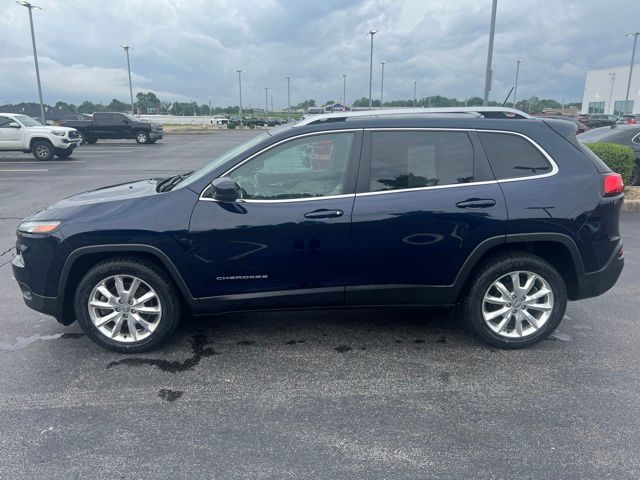 Used 2015 Jeep Cherokee Limited with VIN 1C4PJLDB8FW671365 for sale in Ballwin, MO