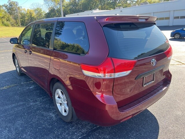 Used 2014 Toyota Sienna L with VIN 5TDZK3DC5ES410952 for sale in Ballwin, MO